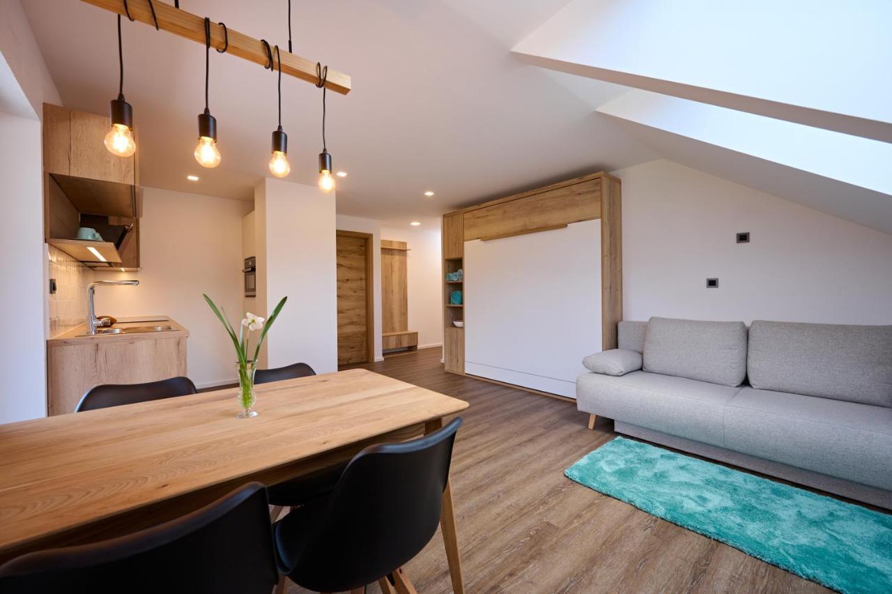 Apartament Domacija Metul Luče Zewnętrze zdjęcie