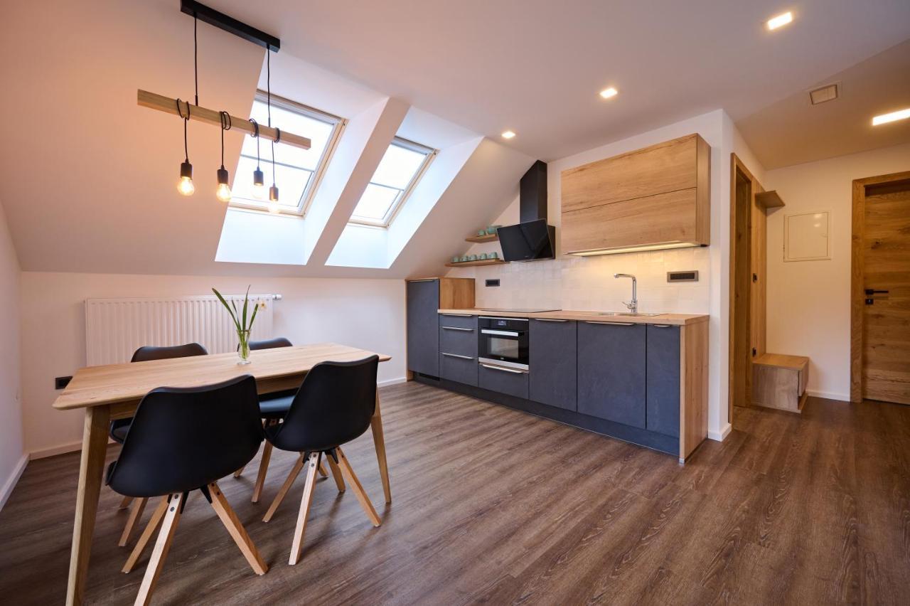 Apartament Domacija Metul Luče Zewnętrze zdjęcie